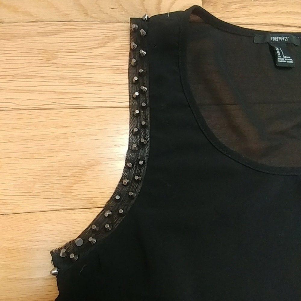 *SOLD* EUC Forever 21 Sheer black sleeveless top - Picture 3 of 4